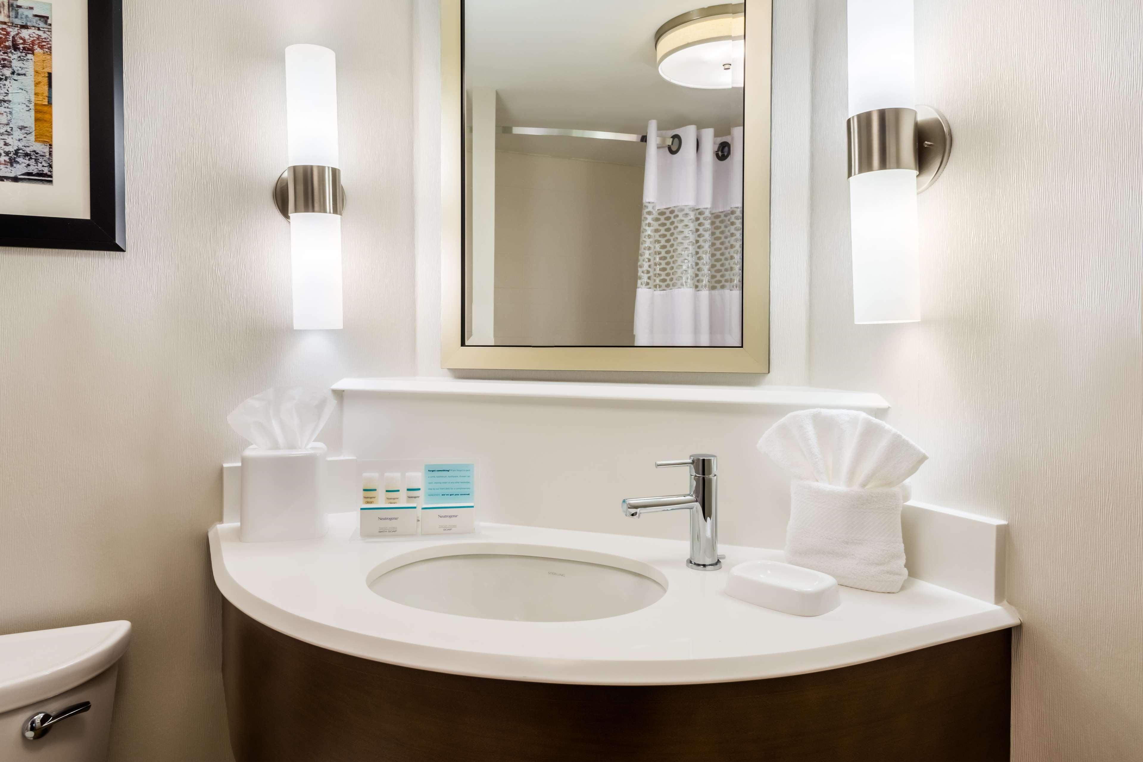 Hampton Inn Buffalo-Airport Galleria Mall Cheektowaga Ngoại thất bức ảnh