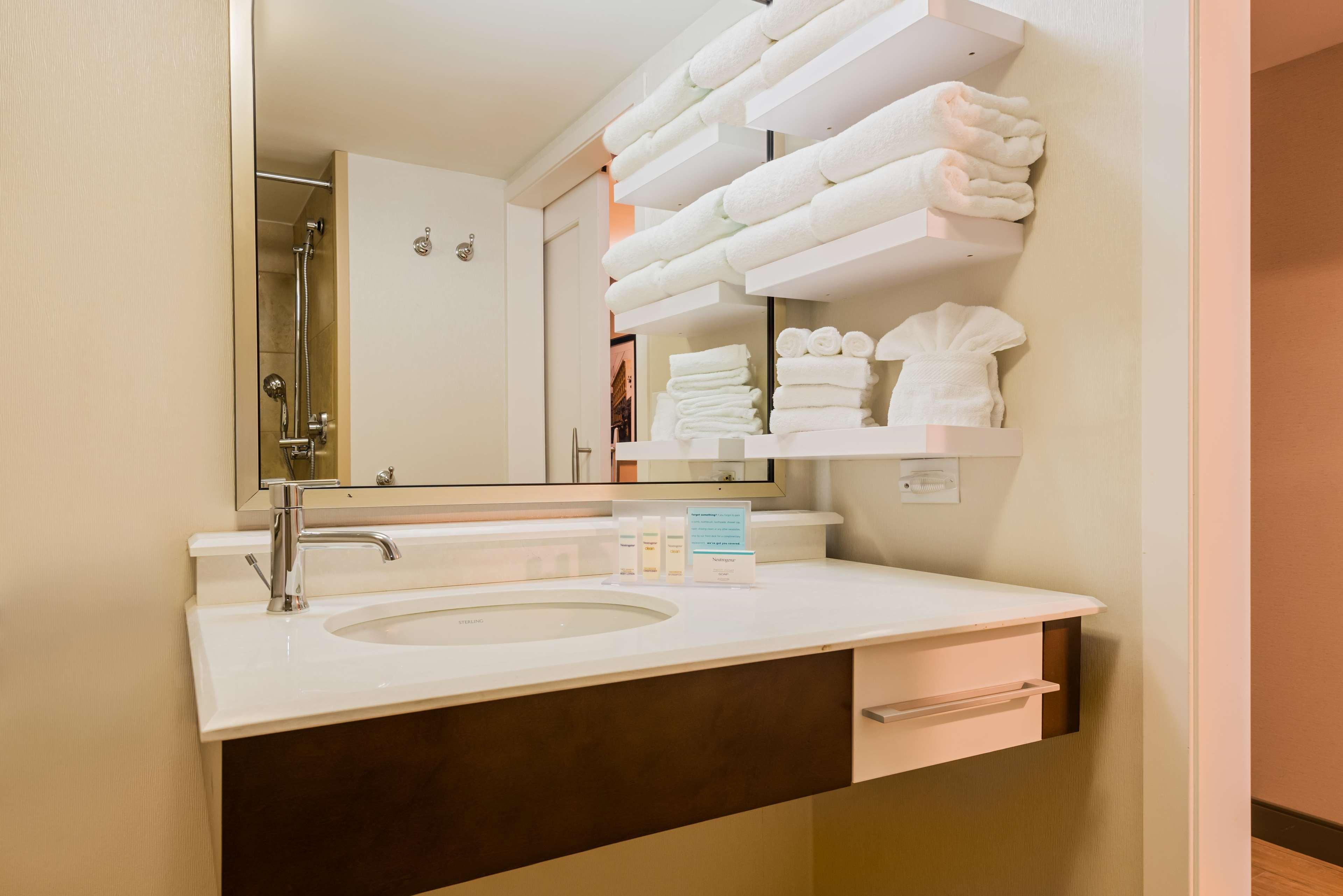 Hampton Inn Buffalo-Airport Galleria Mall Cheektowaga Ngoại thất bức ảnh